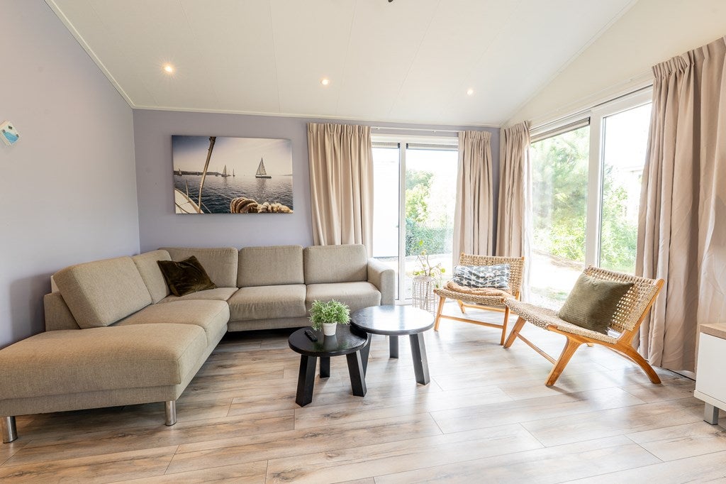 Vrijstaande woning te koop: Parkweg 2V210, Hellevoetsluis