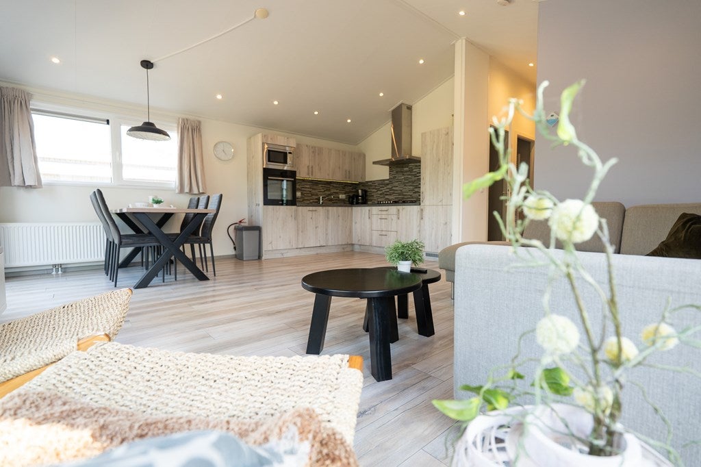 Vrijstaande woning te koop: Parkweg 2V210, Hellevoetsluis