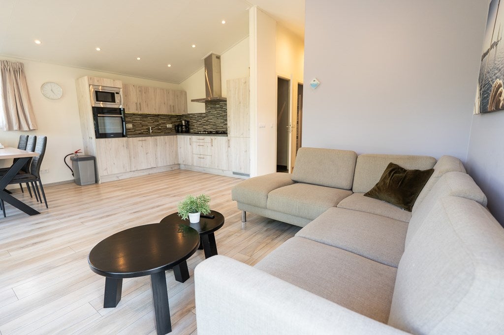 Vrijstaande woning te koop: Parkweg 2V210, Hellevoetsluis