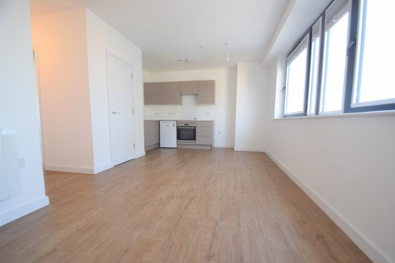 Flat Victoria Avenue in Southend-on-Sea