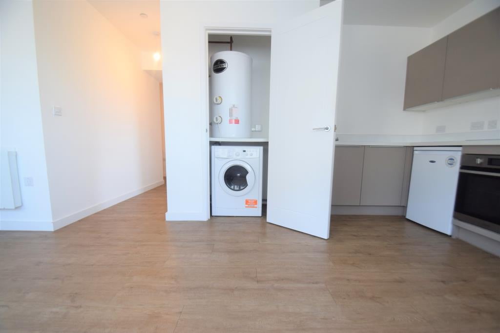 Flat Victoria Avenue in Southend-on-Sea