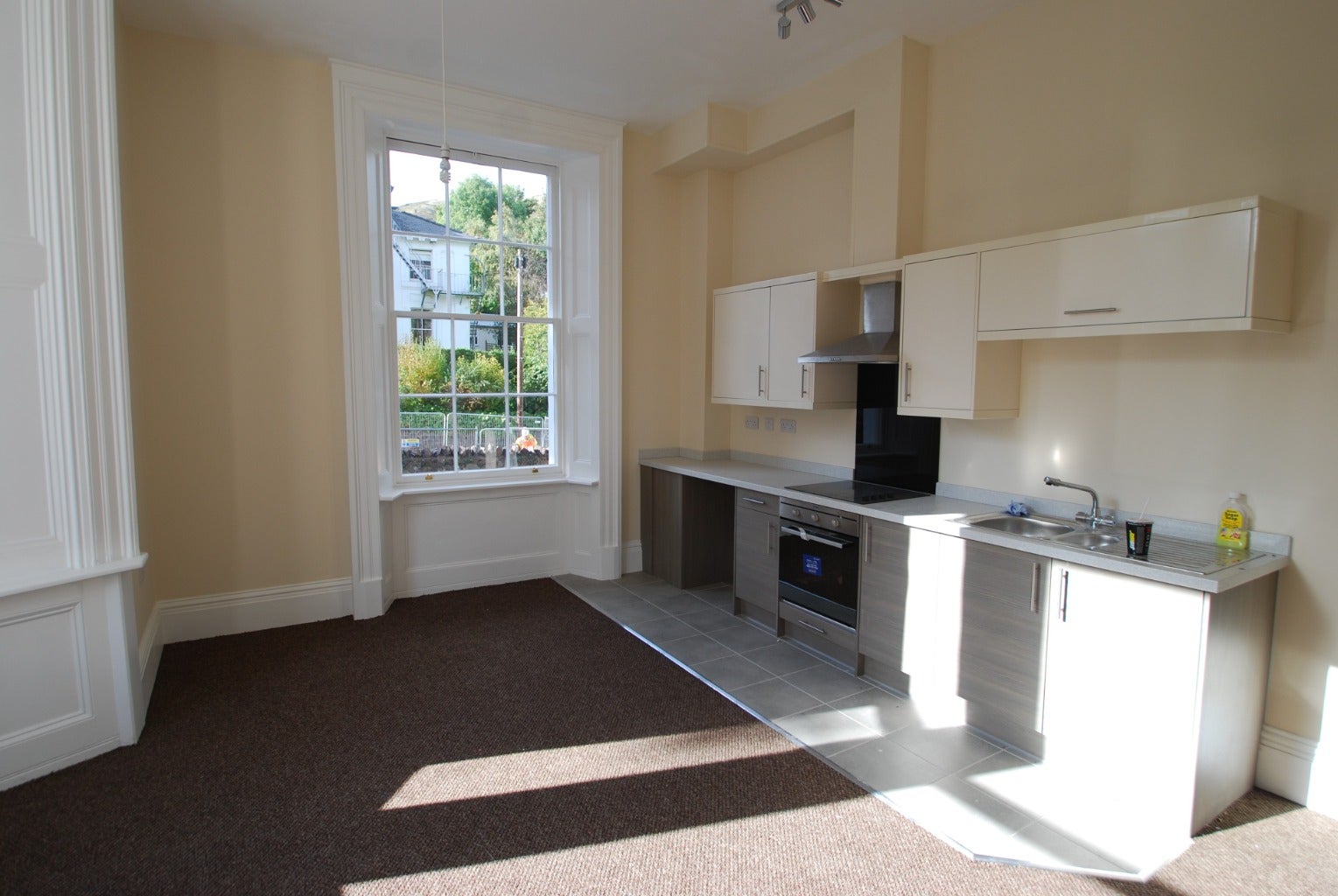Flat Albert Road North in Malvern