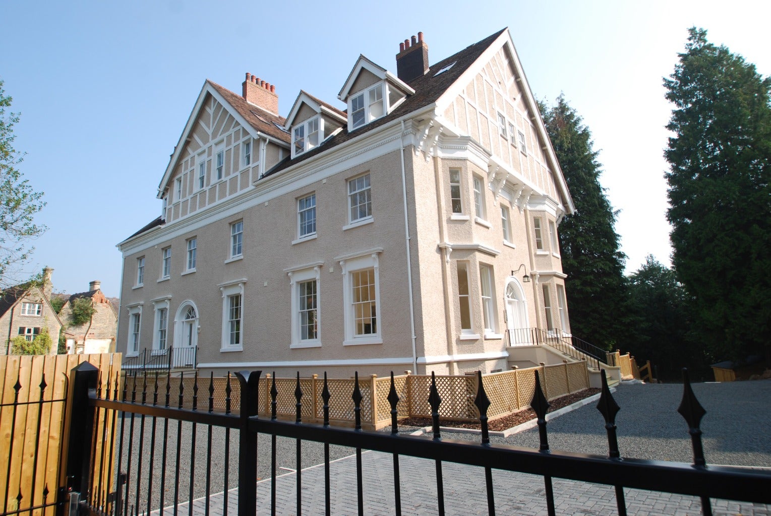 Flat Albert Road North in Malvern