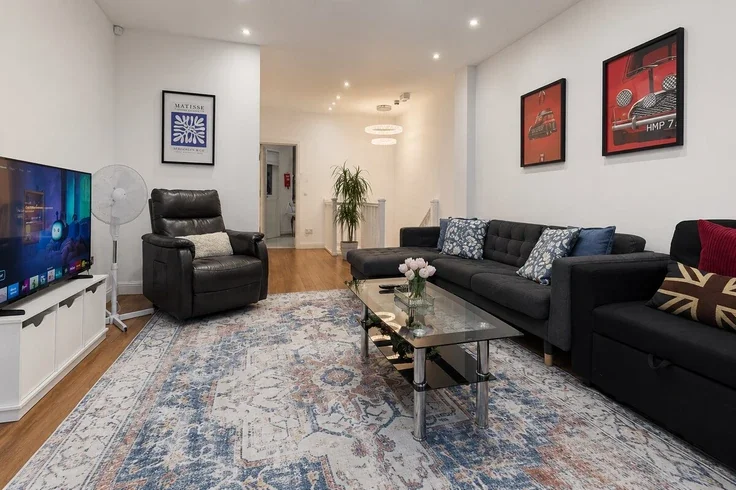 Flat Bell Street in City of Westminster