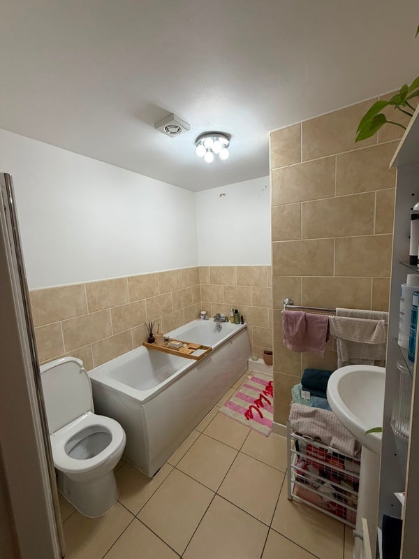 Room Vicarage Mews in Leeds