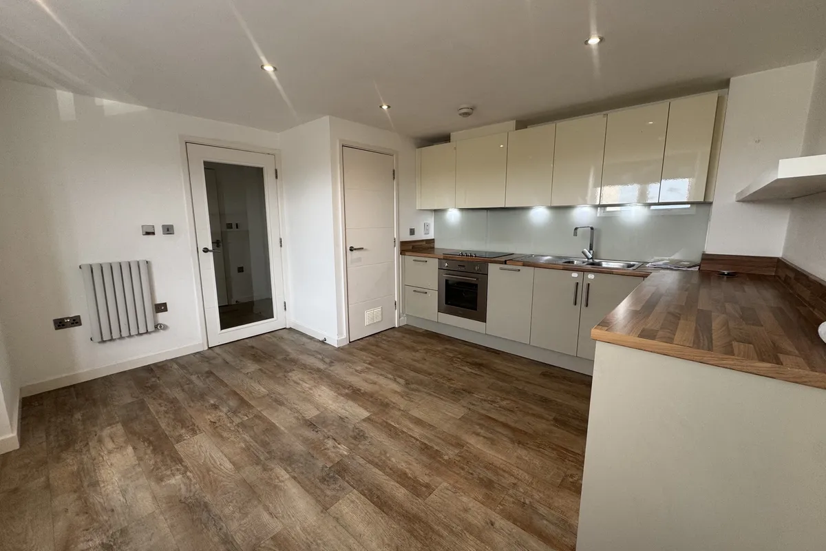Flat Camborne Avenue in Aylesbury