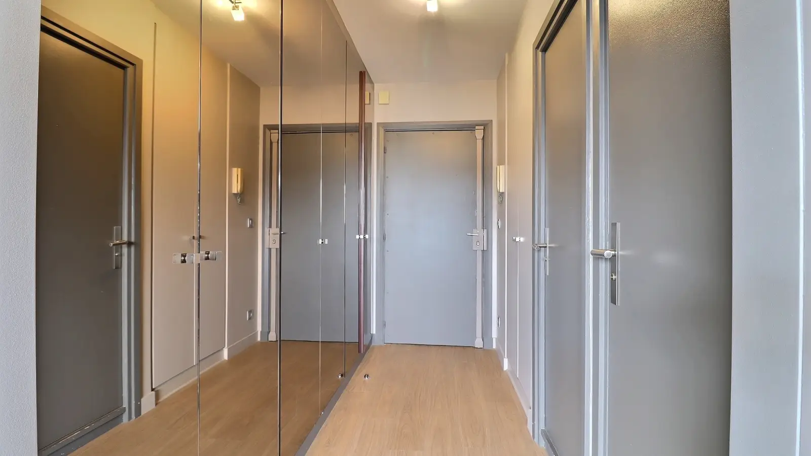 Flat Villa Croix Nivert in Paris