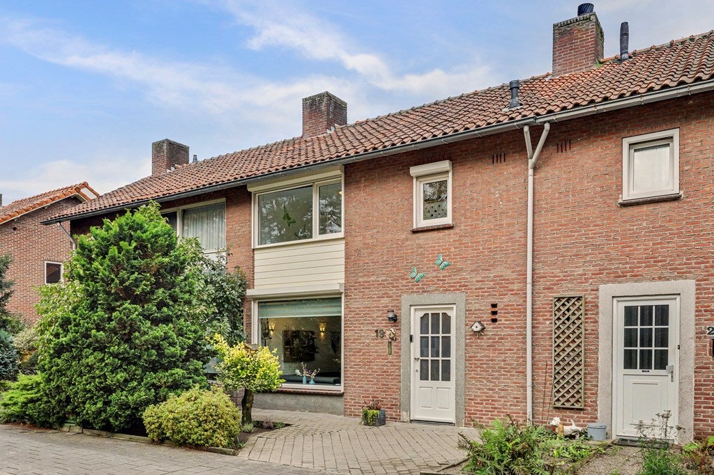Huis Mgr. Zwijsenstraat 19 in Valkenswaard