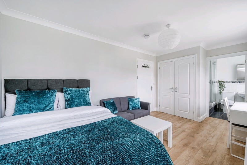 Room Bostonthorpe Road in Greater London