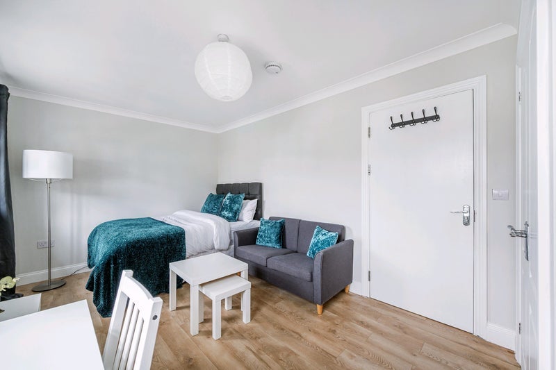 Room Bostonthorpe Road in Greater London