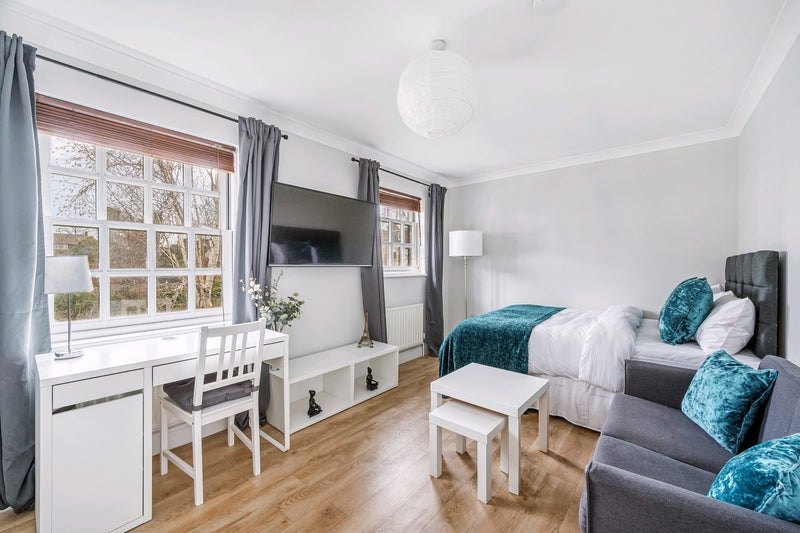 Room Bostonthorpe Road in Greater London