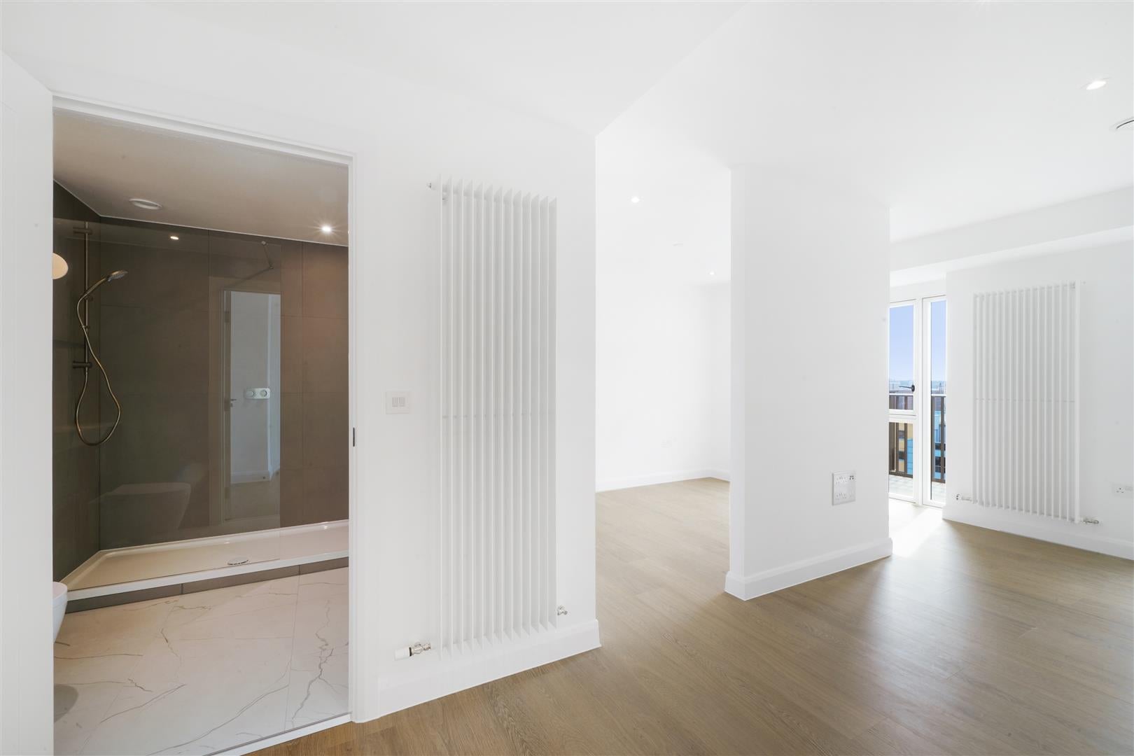 Flat ExCeL Marina in Greater London