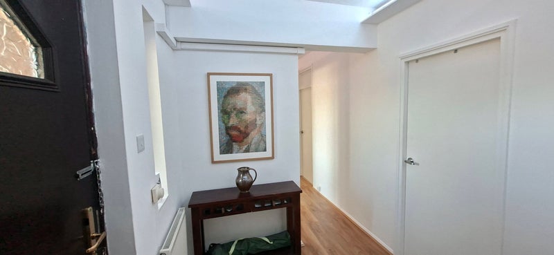 Room Redlands Way in Greater London