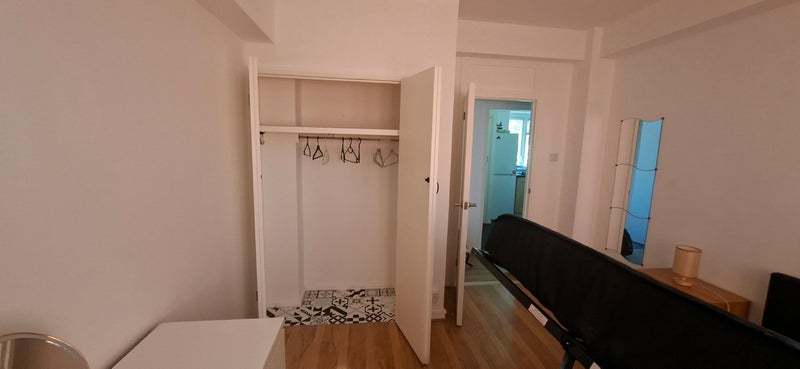 Room Redlands Way in Greater London