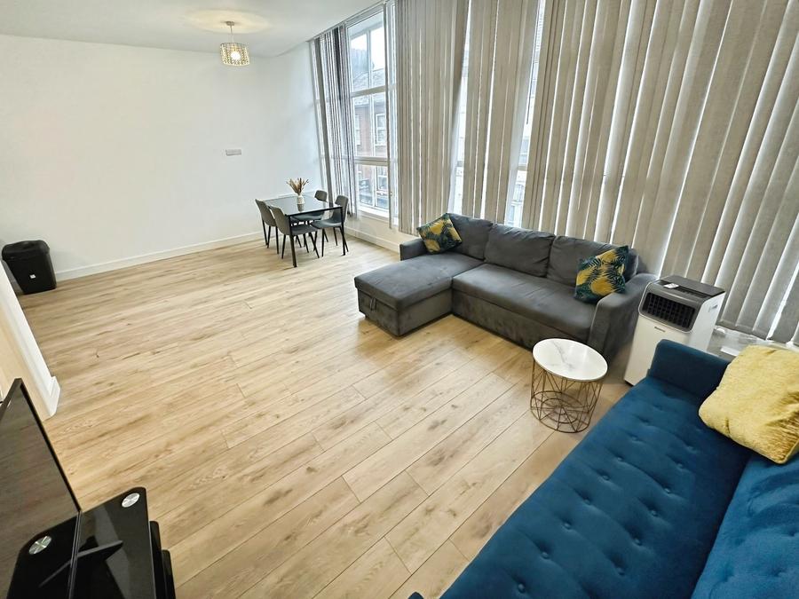 Flat Wellington Street in Luton