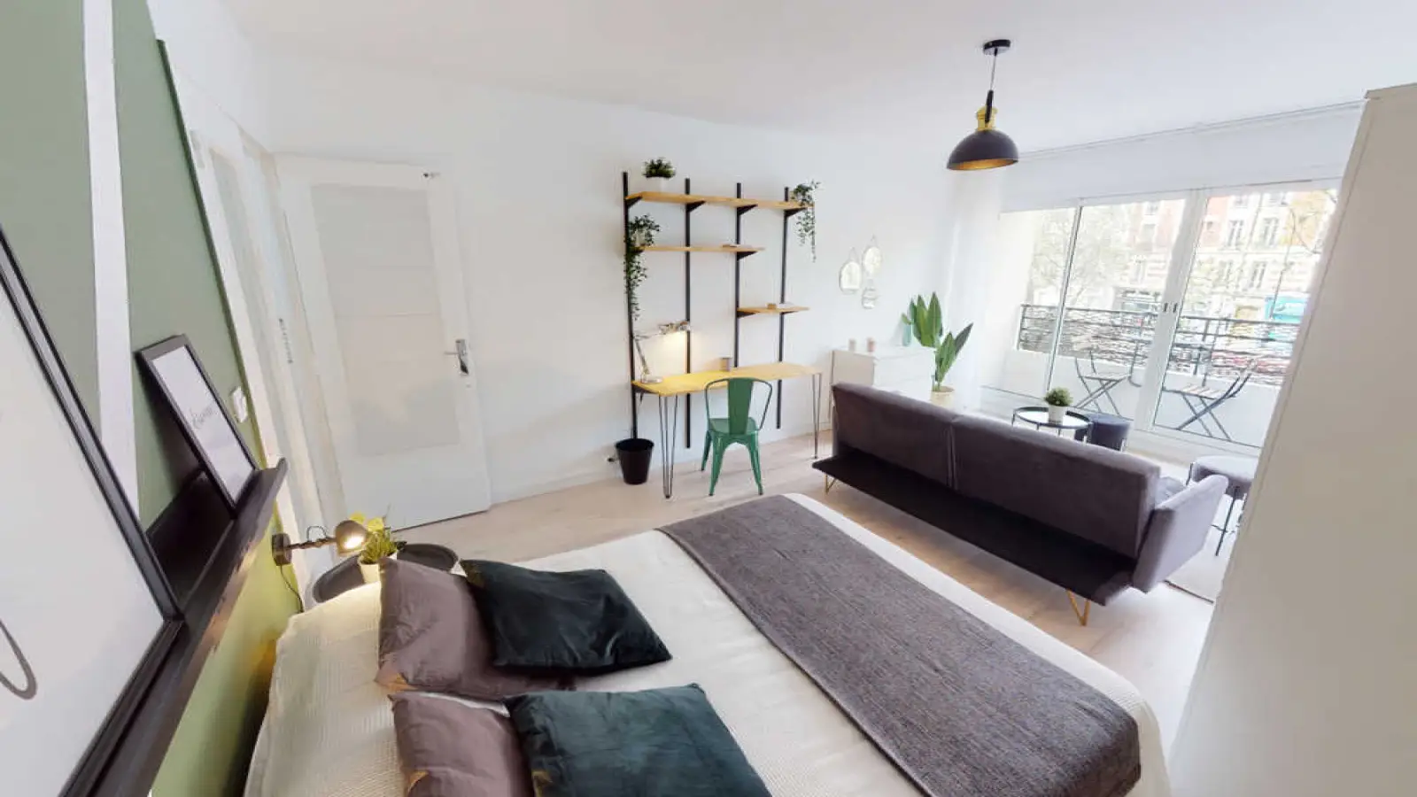 Room Rue de Bagnolet in Paris