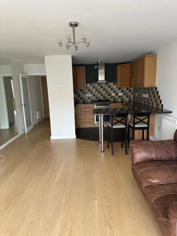 Flat Lambton Road in Greater London