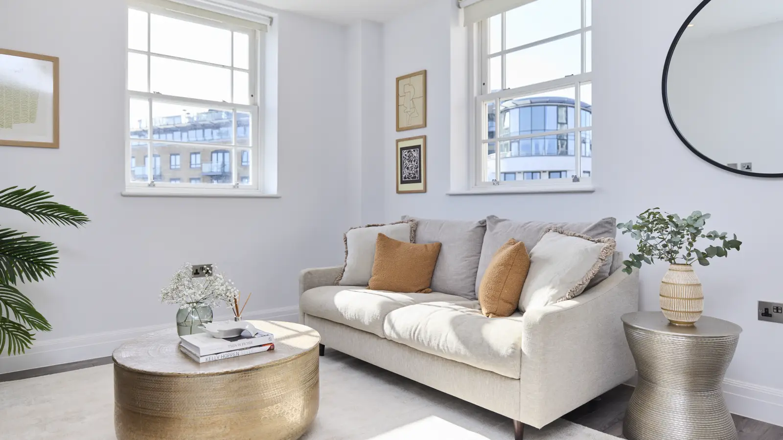 Flat Kew Bridge Court in Greater London
