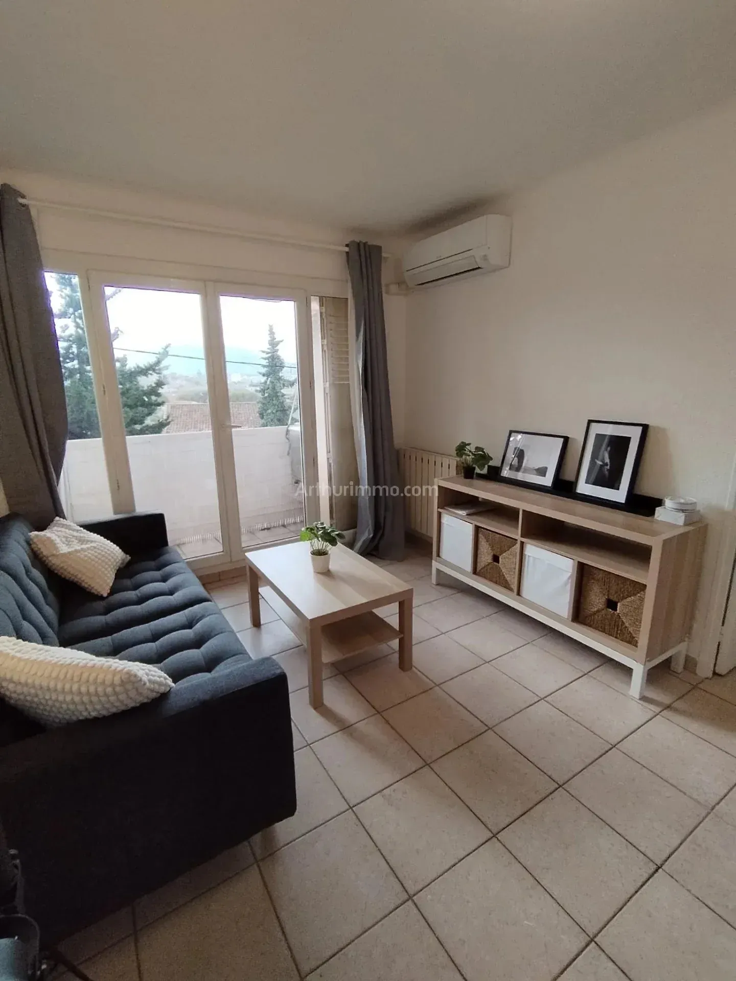 Flat Rue d'Aubagne in Marseille