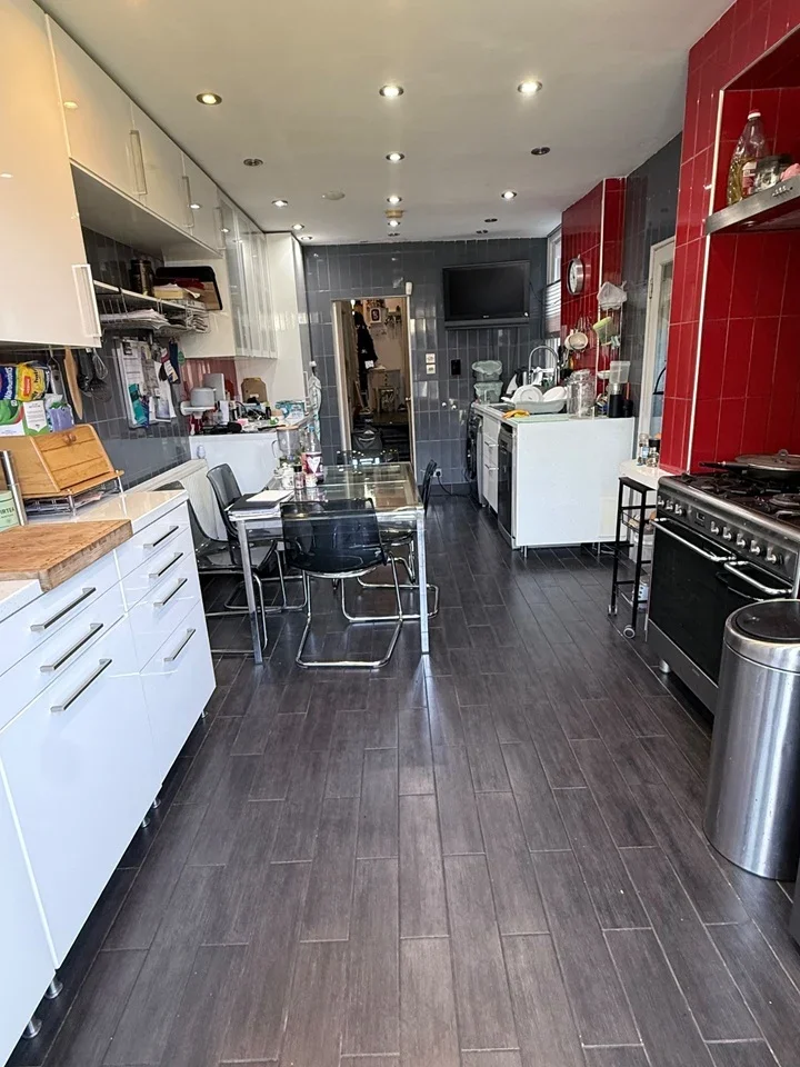 Room Melbourne Mews in Greater London