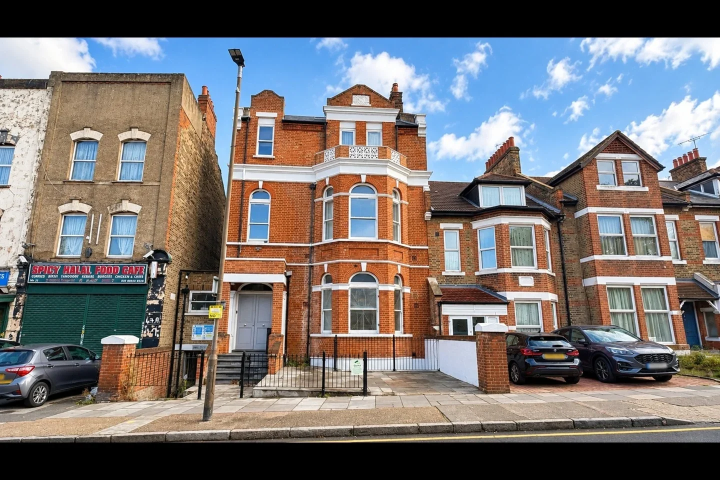 Flat Charlton Church Lane in Greater London