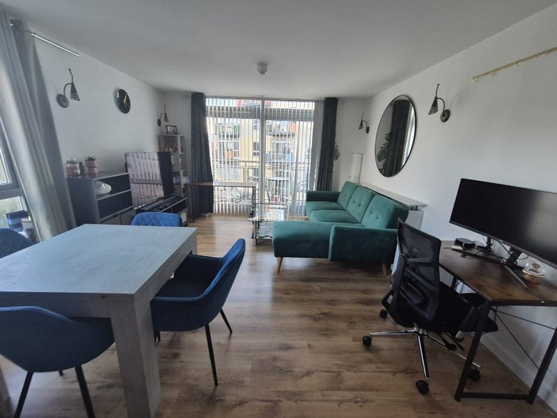 Flat West Parkside in Greater London