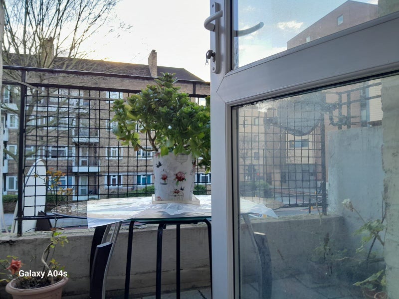 Room Tabard Street in Greater London
