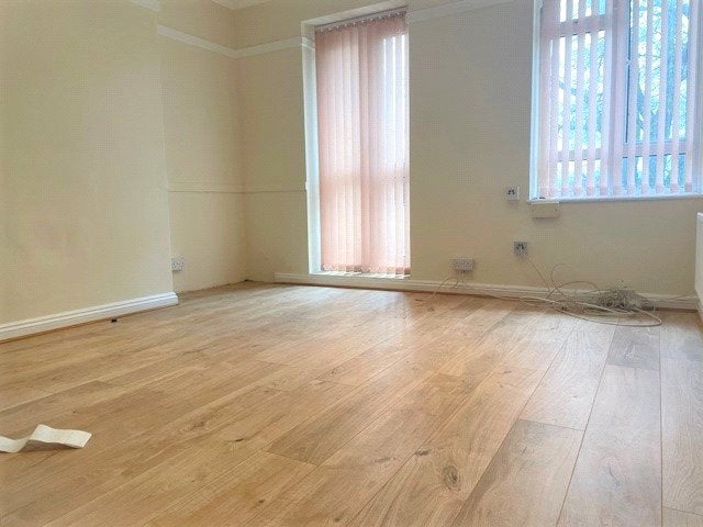Flat Ripley Close in Slough