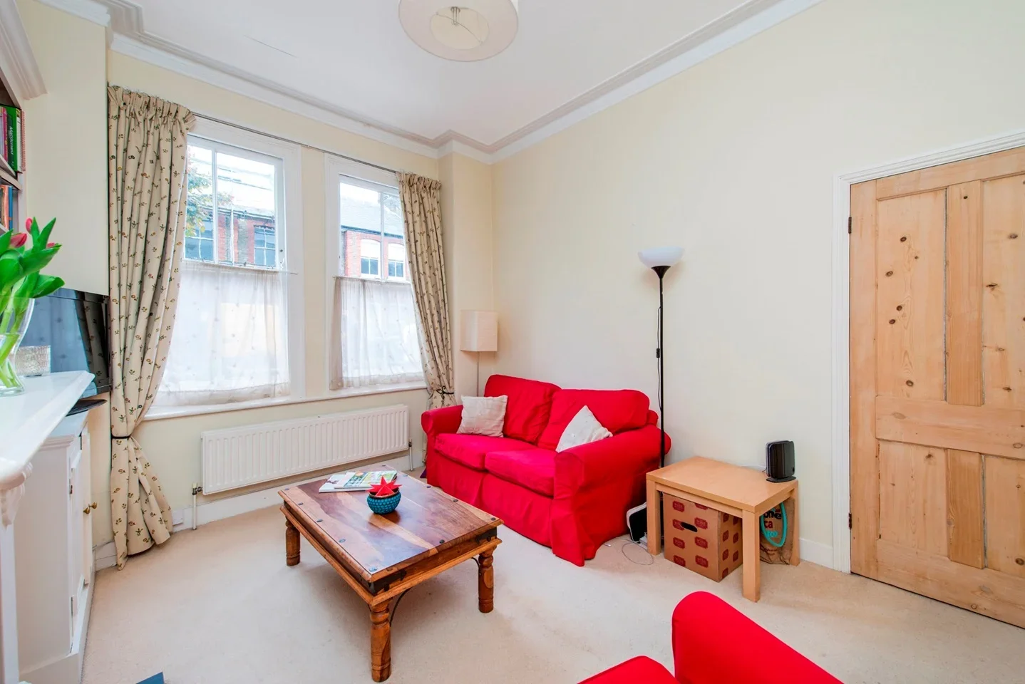 Flat Ingelow Road in Greater London