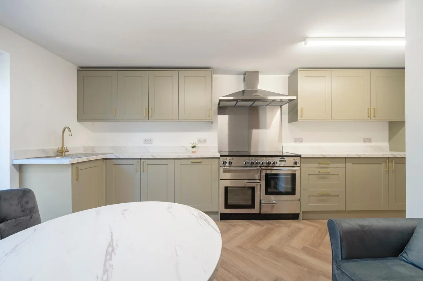 Room Royal Oak Road in Woking