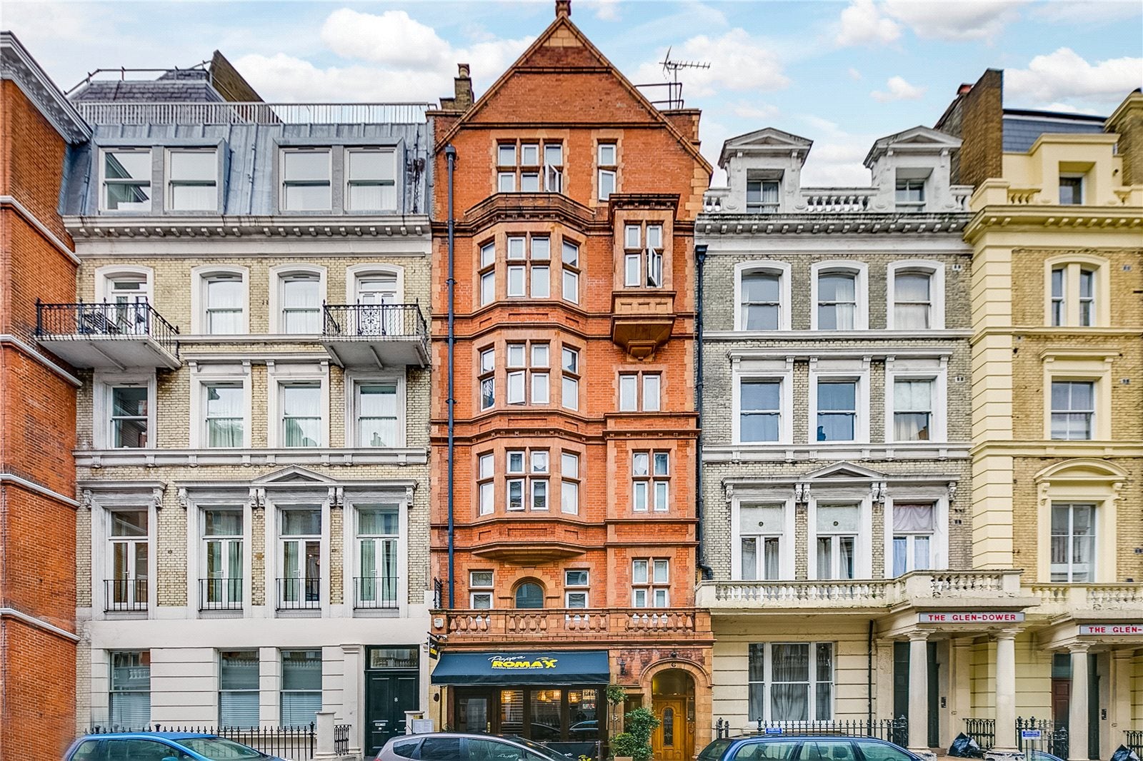 Flat Glendower Place in Greater London