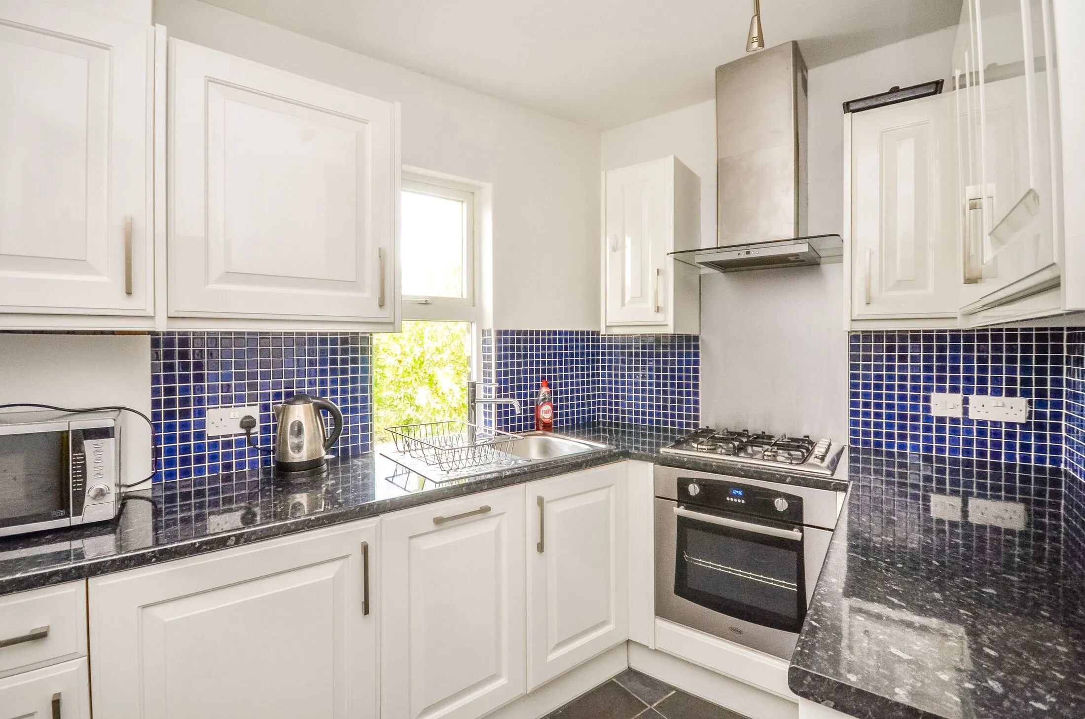 Flat Drayton Park in Greater London