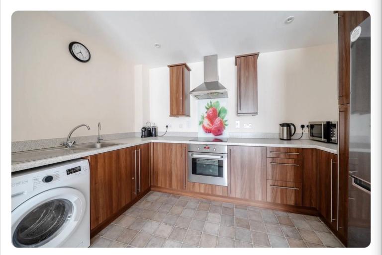 Flat Kestrel Road in Rushmoor