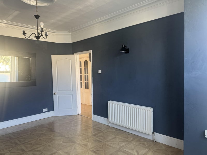 Room Parkhurst Road in Weston-super-Mare