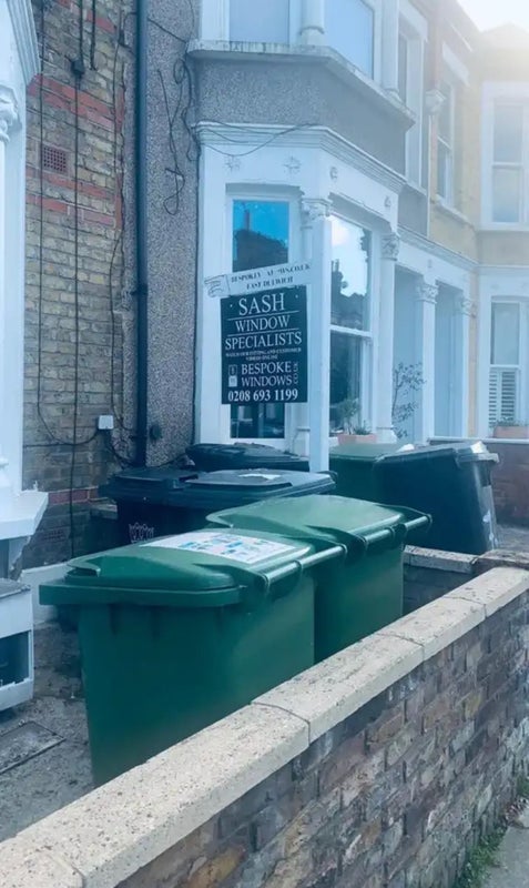 Room Dundalk Road in Greater London