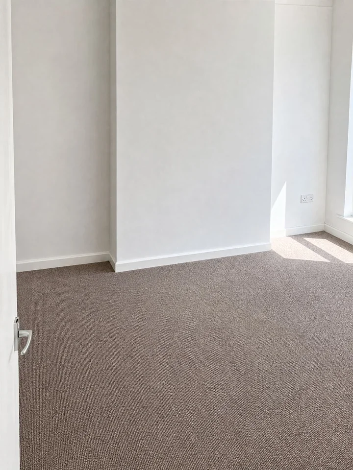 Flat Marine Road in Pensarn