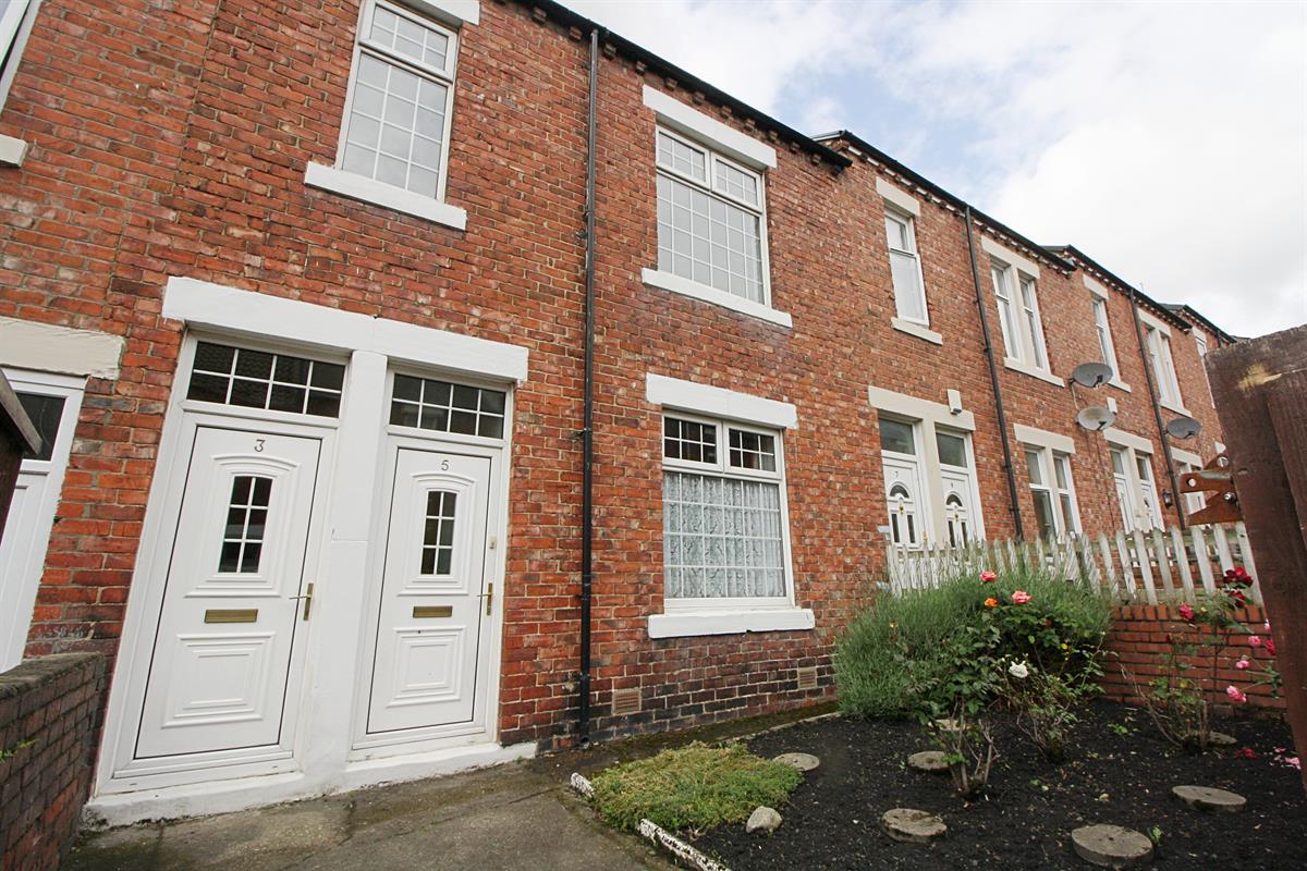 Flat Ingoe Street in Newcastle upon Tyne