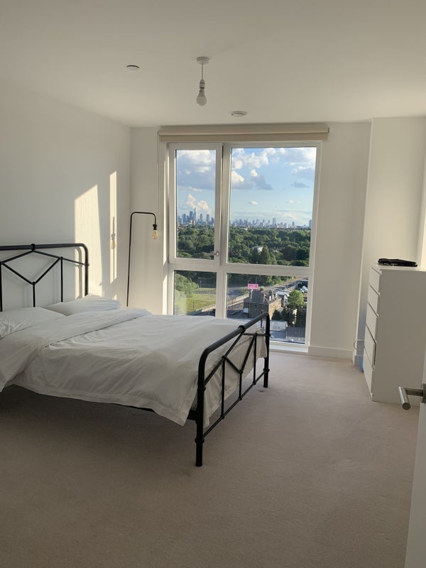 Room Beck Square in Greater London