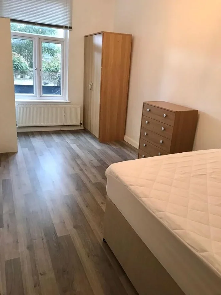 Flat Southwark Park Road in Greater London