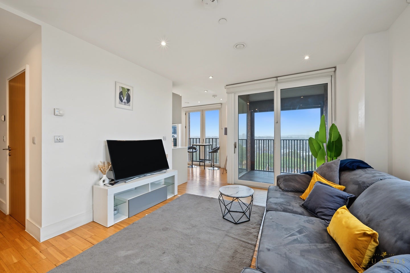 Flat Brixton Hill in Greater London