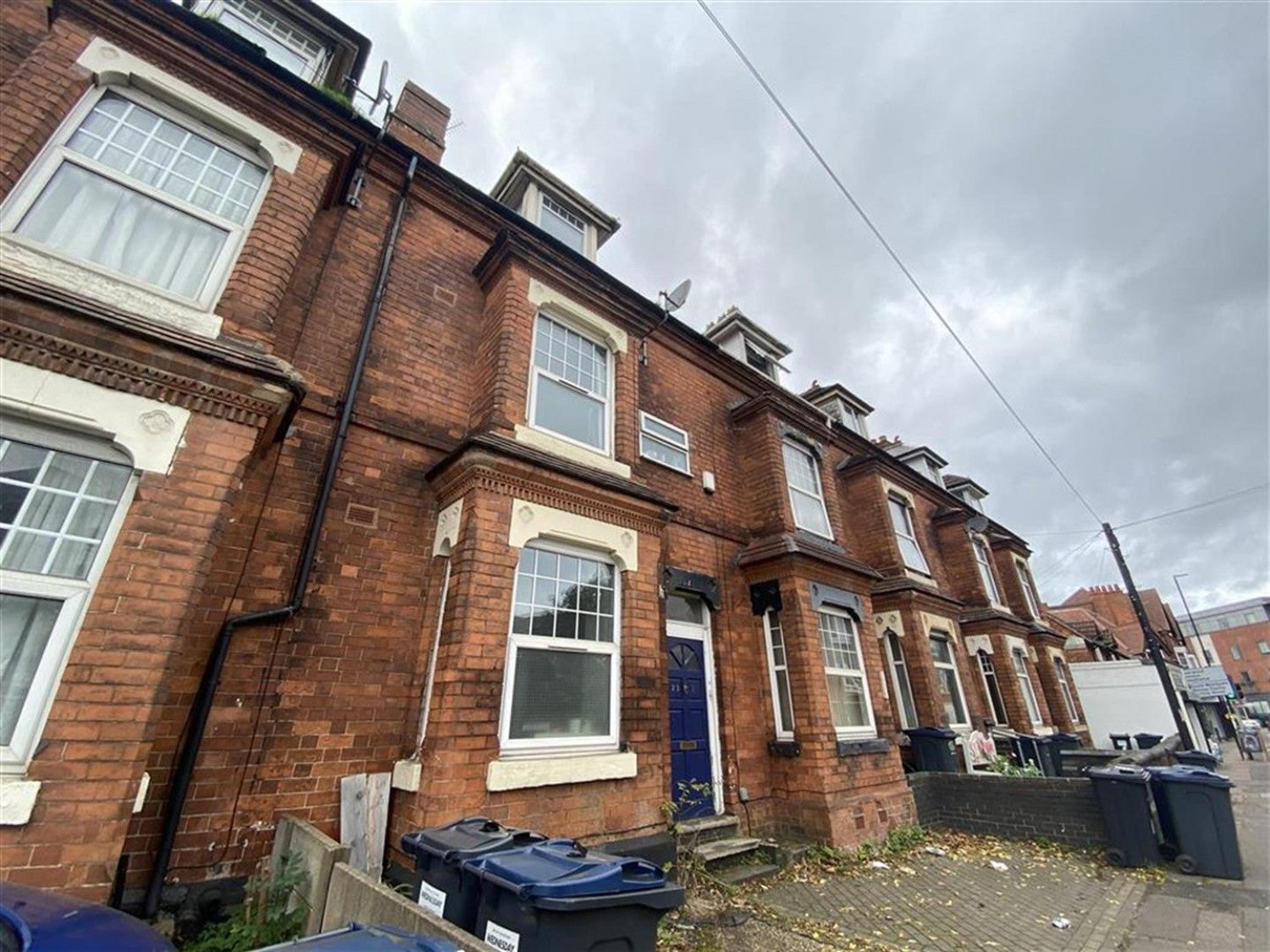 House Harborne Park Road in Birmingham