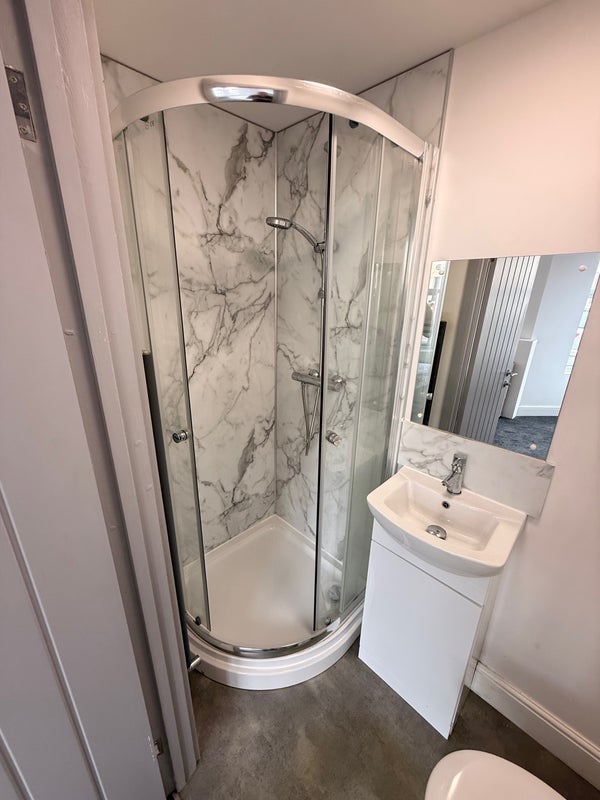 Room A370 in Weston-super-Mare