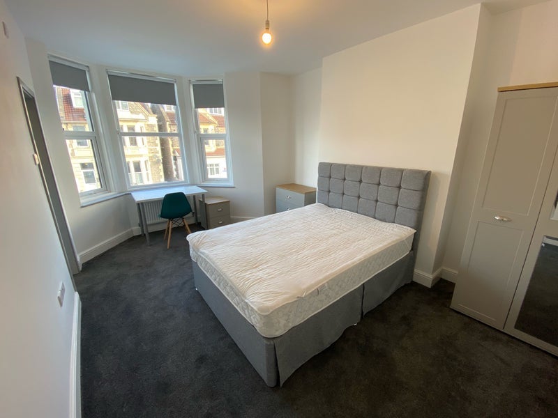 Room A370 in Weston-super-Mare