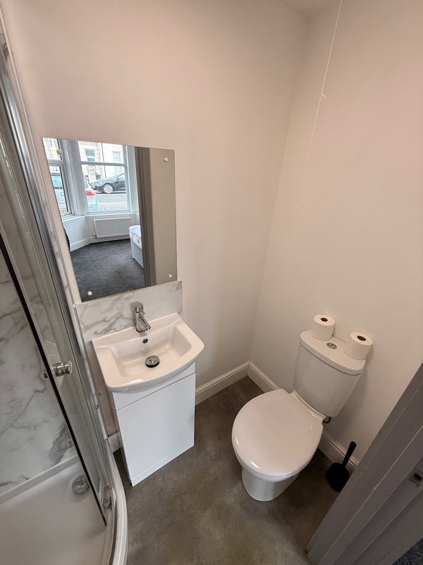 Room A370 in Weston-super-Mare