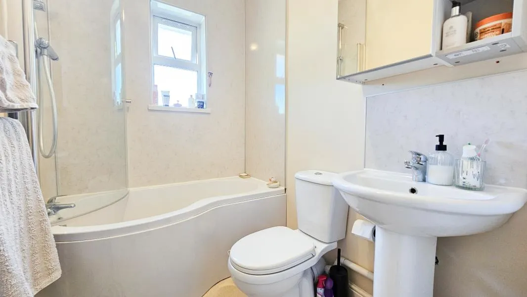 Flat Orchard Close in Gloucester