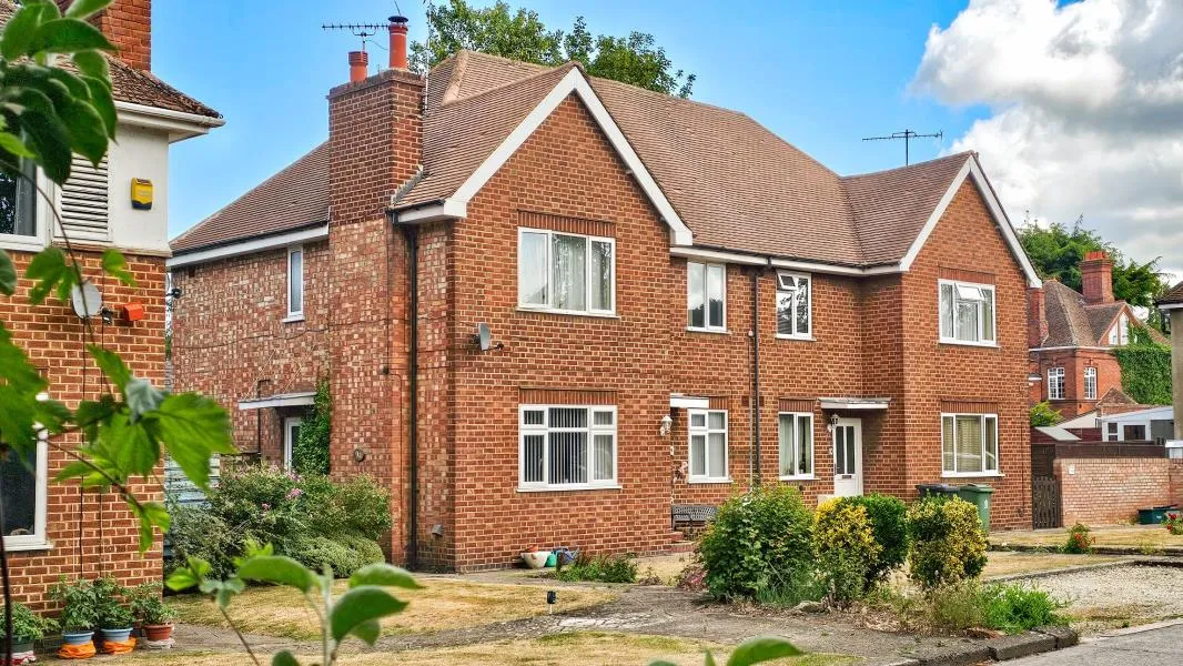 Flat Orchard Close in Gloucester