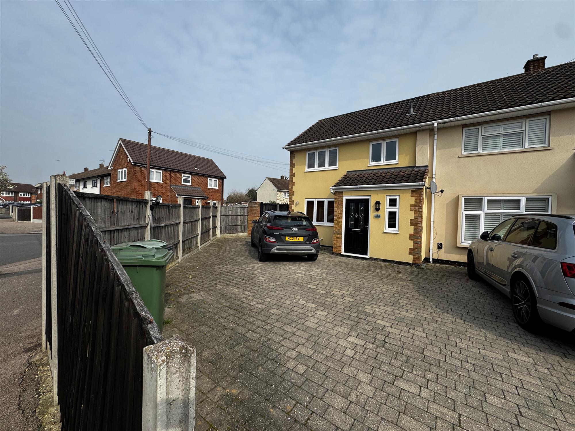 House Lyall Way in Chatham