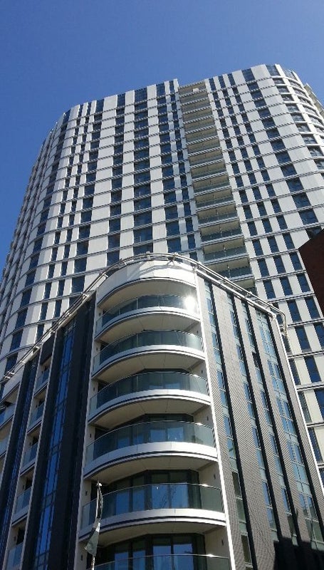 Room Alie Street in Greater London