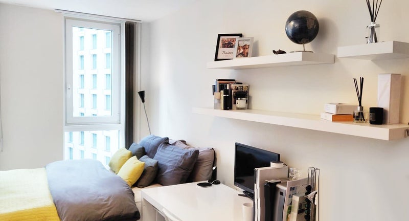 Room Alie Street in Greater London
