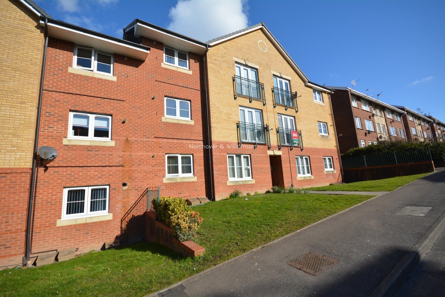 Flat Ridgeway Road in Cardiff